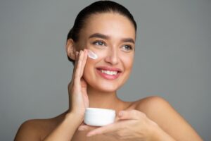 How to Keep Your Skin Looking Young