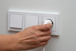 The way to Wire in a new Plug Socket