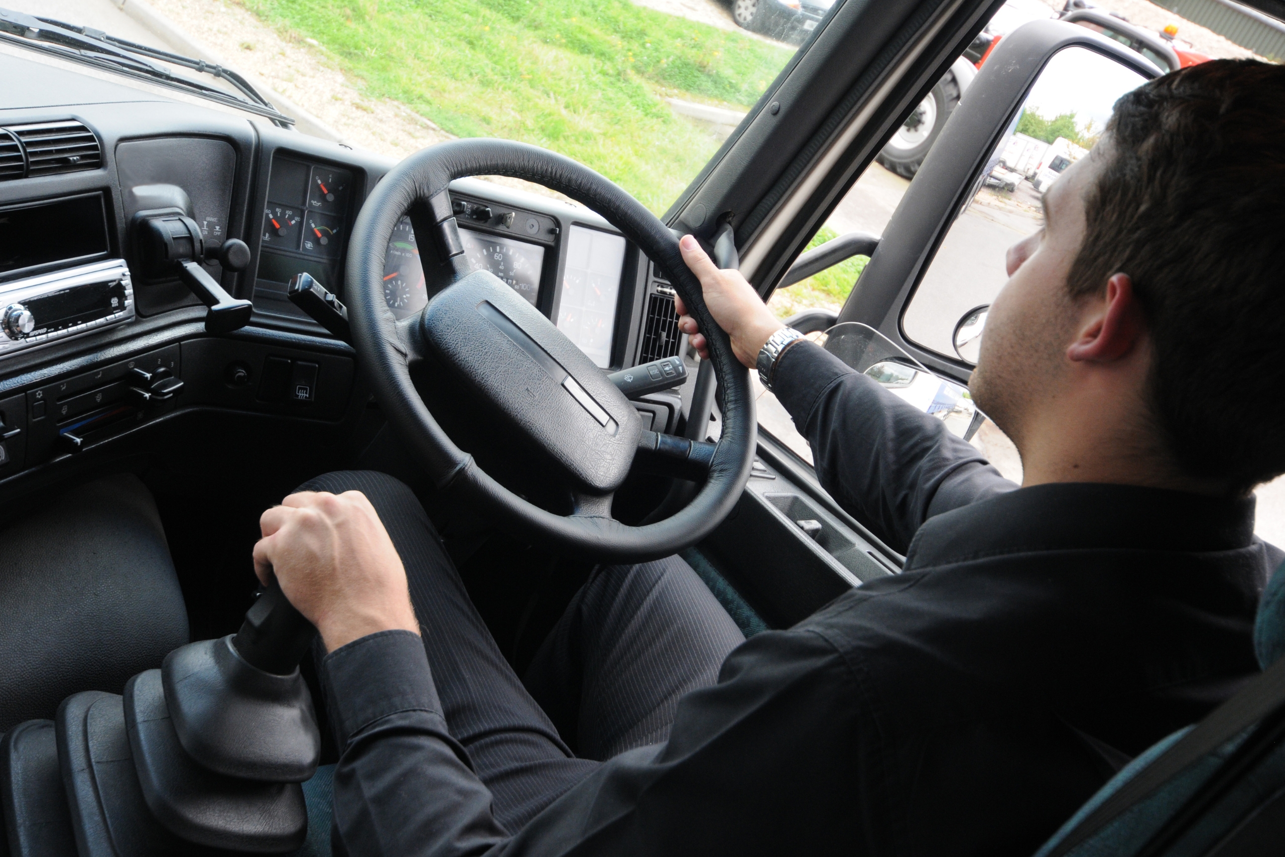 Where to Find LGV Training Courses in the United Kingdom
