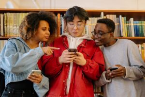 학생들을 위한 인스타그램의 장단점